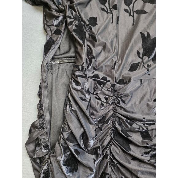 Hello Molly Size 8 Large Black Velvet Ruched Mini Dress Deep V Neck Bell Sleeves - Picture 11 of 11